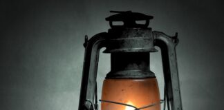 Jak zamontować klosz do lampy?