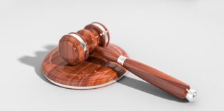 Jak usunąć osad z mydła z płytek? Jak usunąć osad z mydła z płytek?